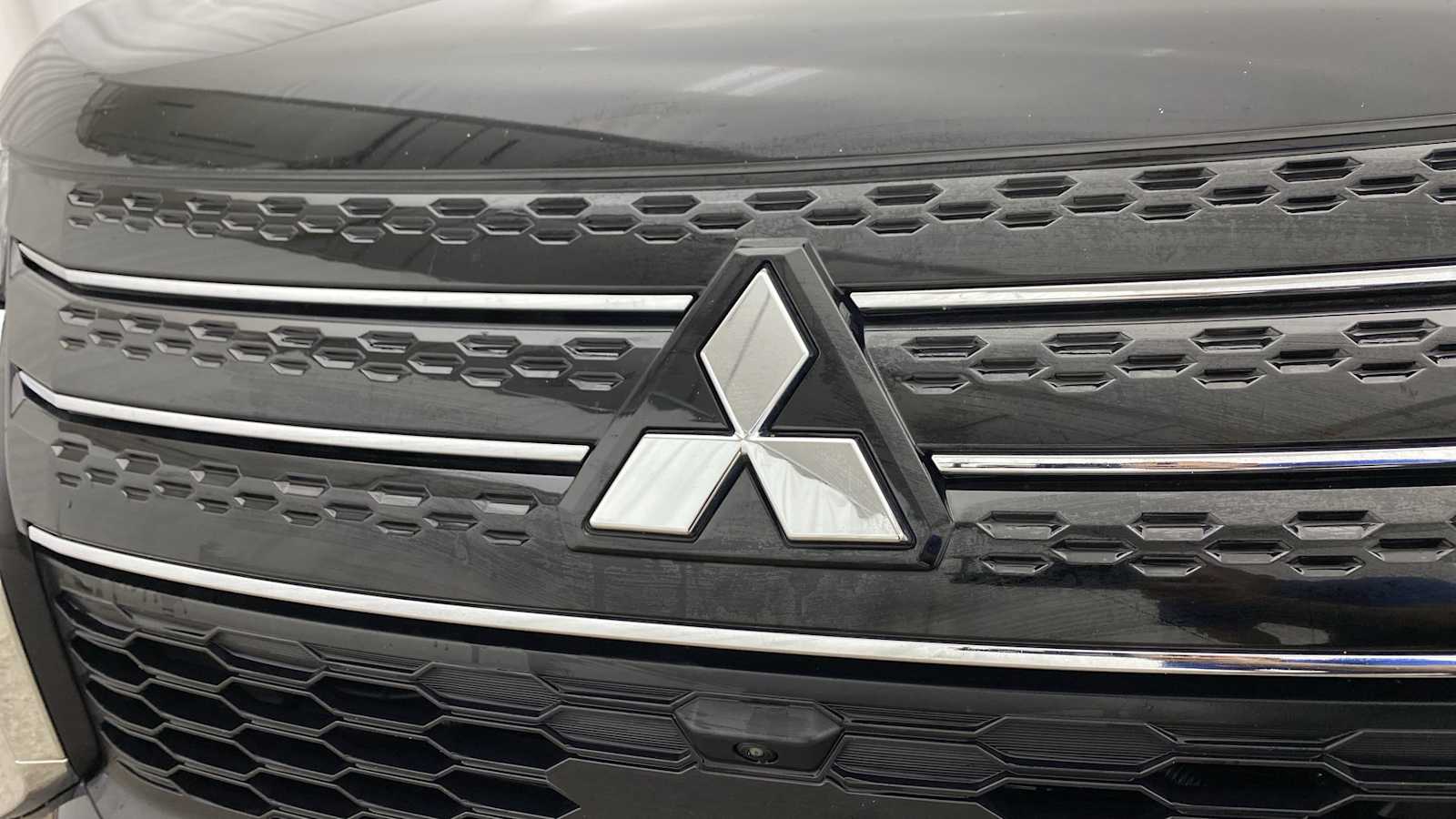 2023 Mitsubishi Outlander SE 38