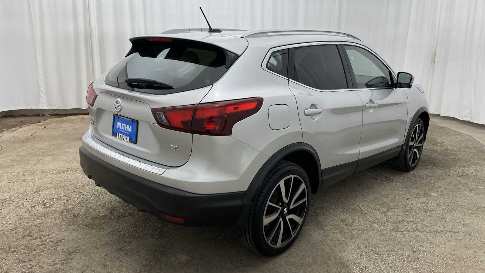 2018 Nissan Rogue Sport SL 33