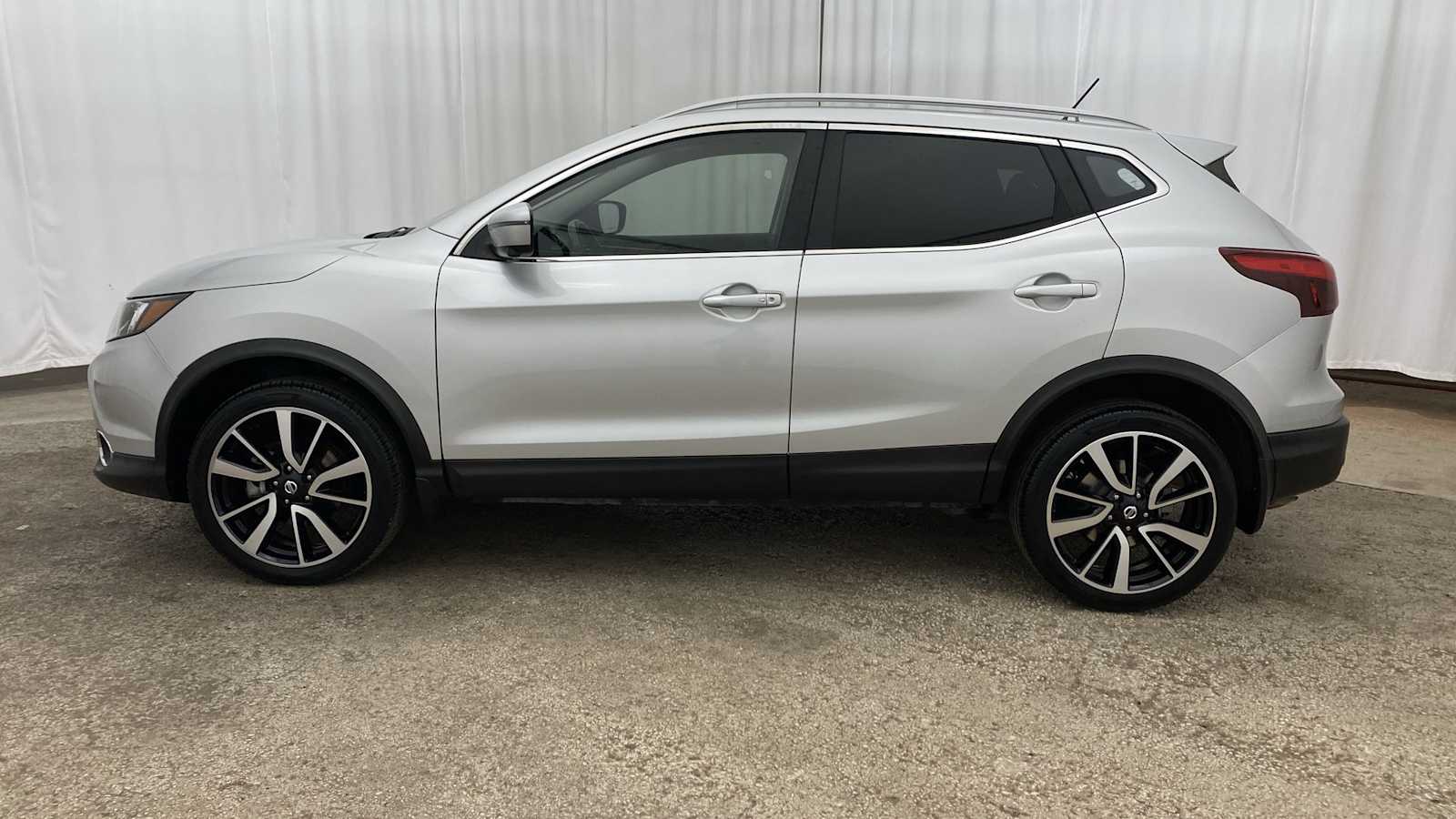 2018 Nissan Rogue Sport SL 30