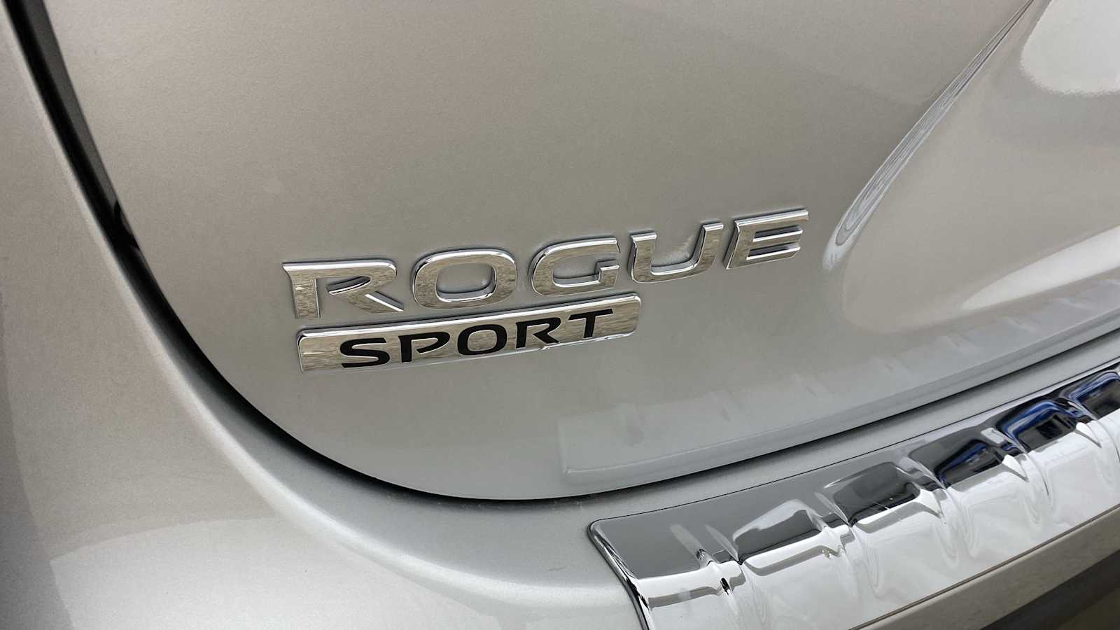 2018 Nissan Rogue Sport SL 39