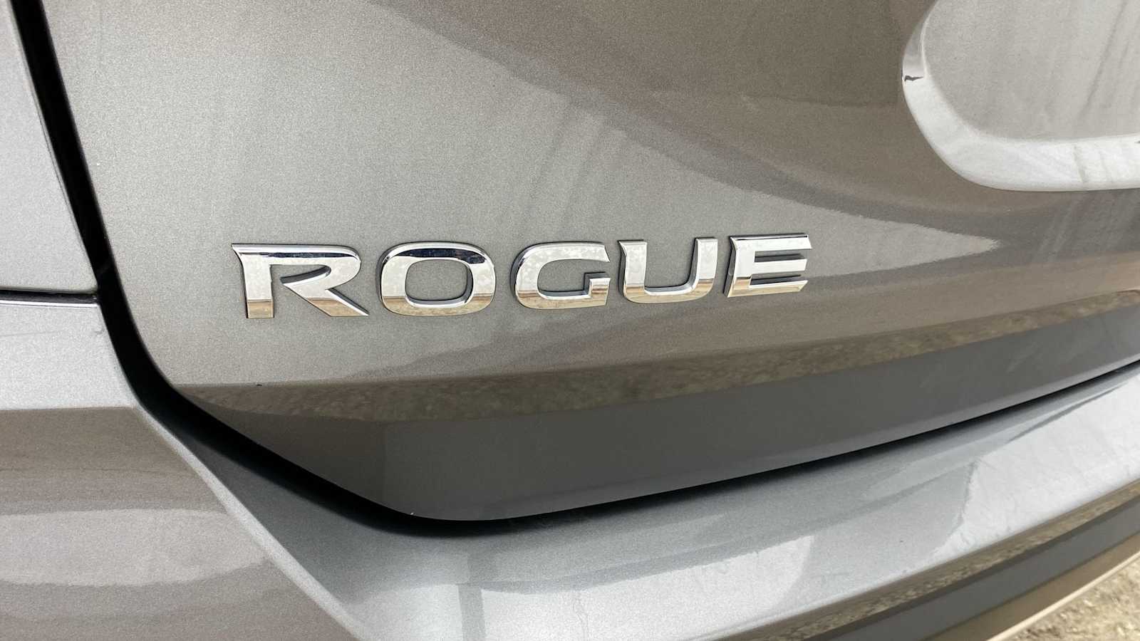 2020 Nissan Rogue SV 36