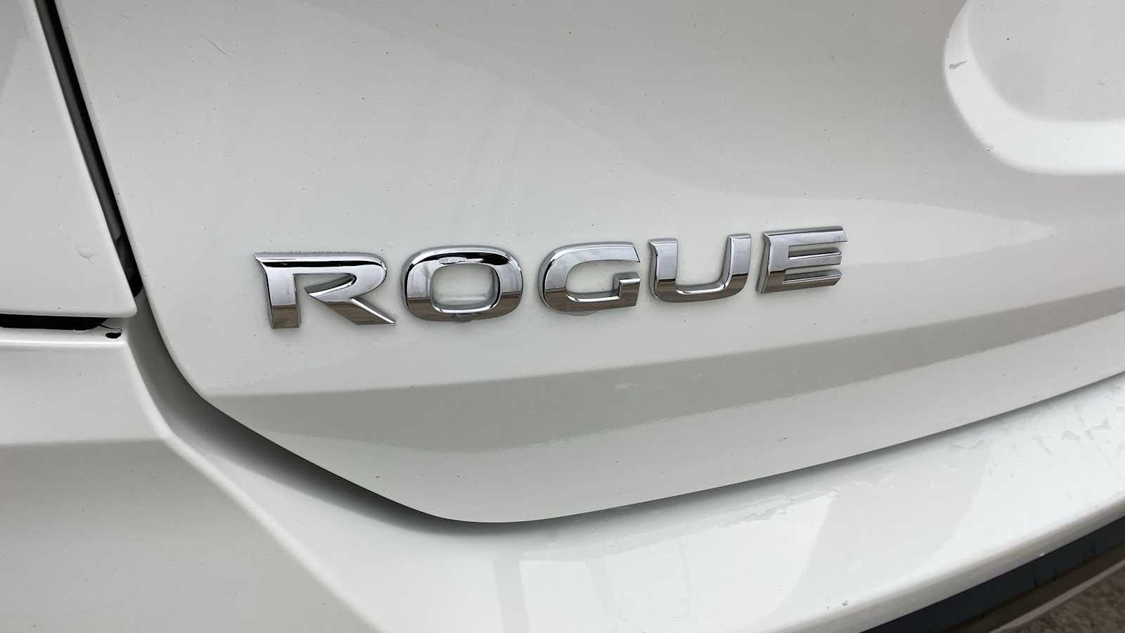 2020 Nissan Rogue SV 36