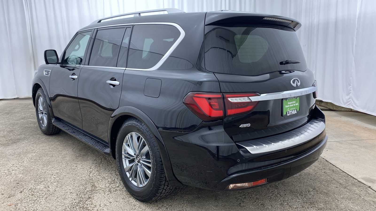 2021 INFINITI QX80 LUXE 33