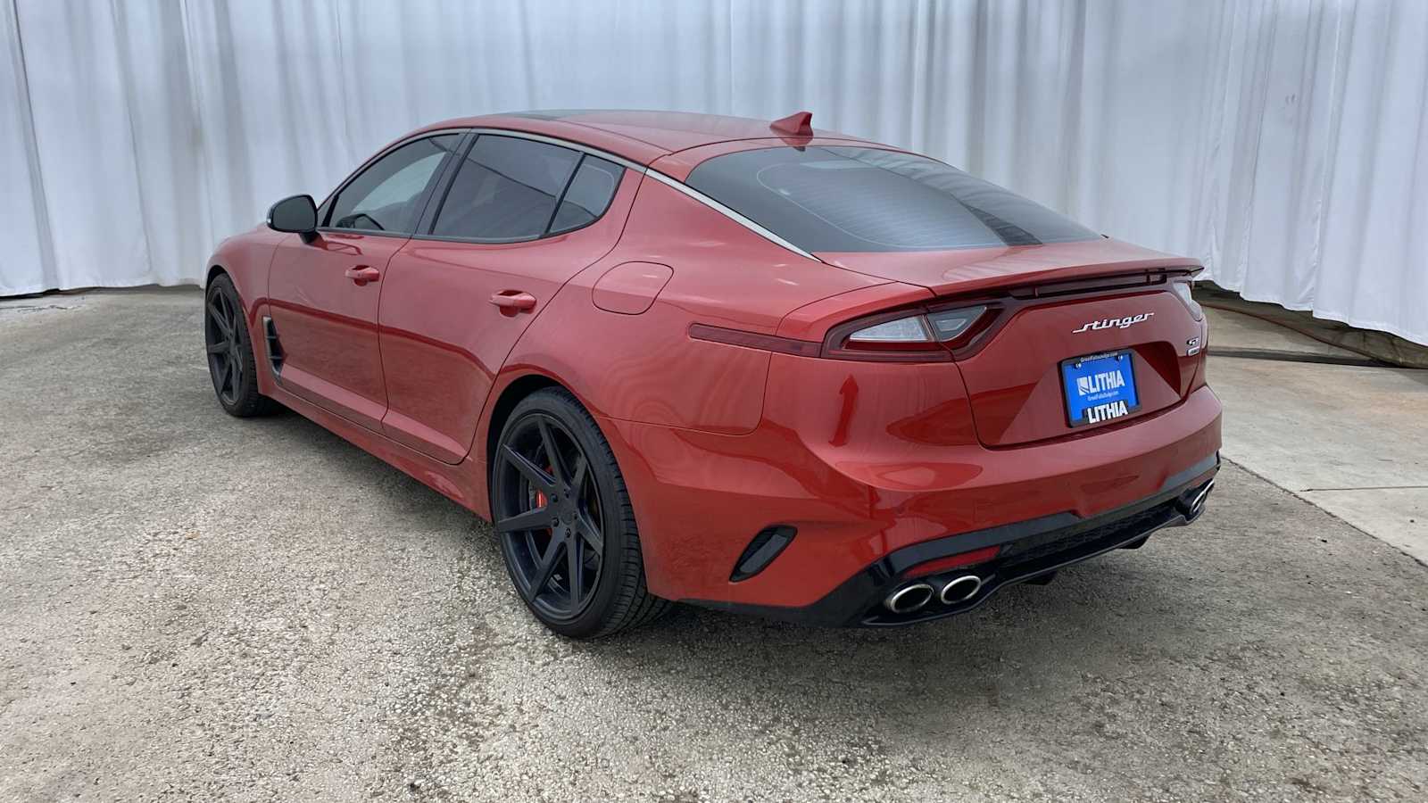 2020 Kia Stinger GT1 32