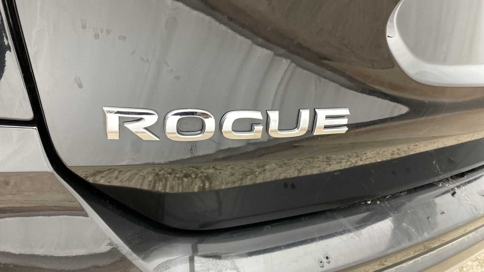 2018 Nissan Rogue SV 36
