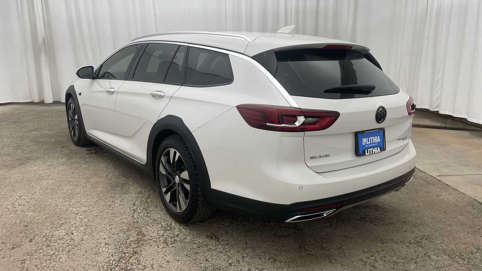 2018 Buick Regal TourX Preferred 32