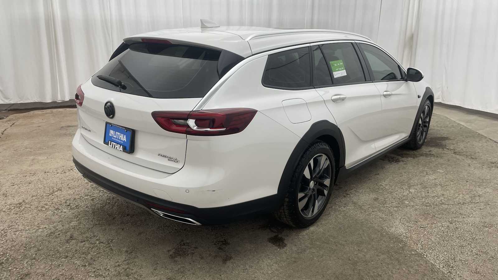 2018 Buick Regal TourX Preferred 34