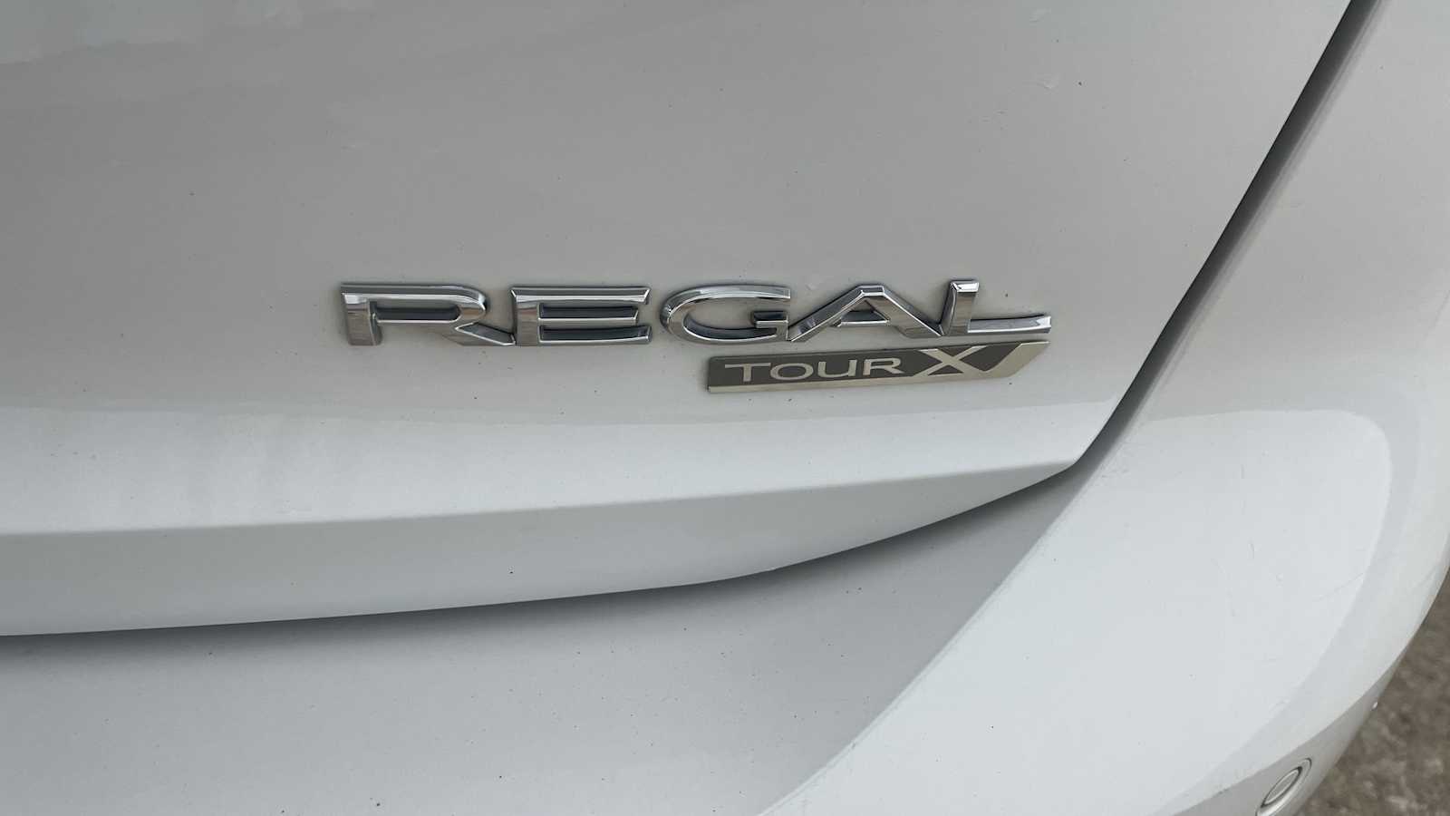 2018 Buick Regal TourX Preferred 40