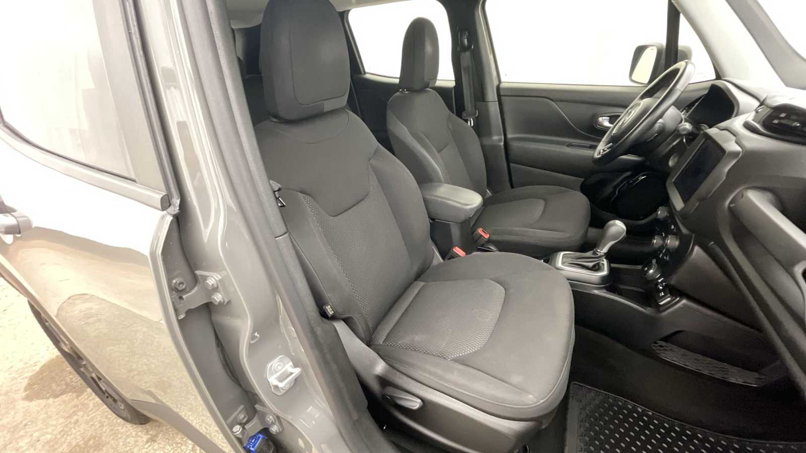 2019 Jeep Renegade Altitude 13