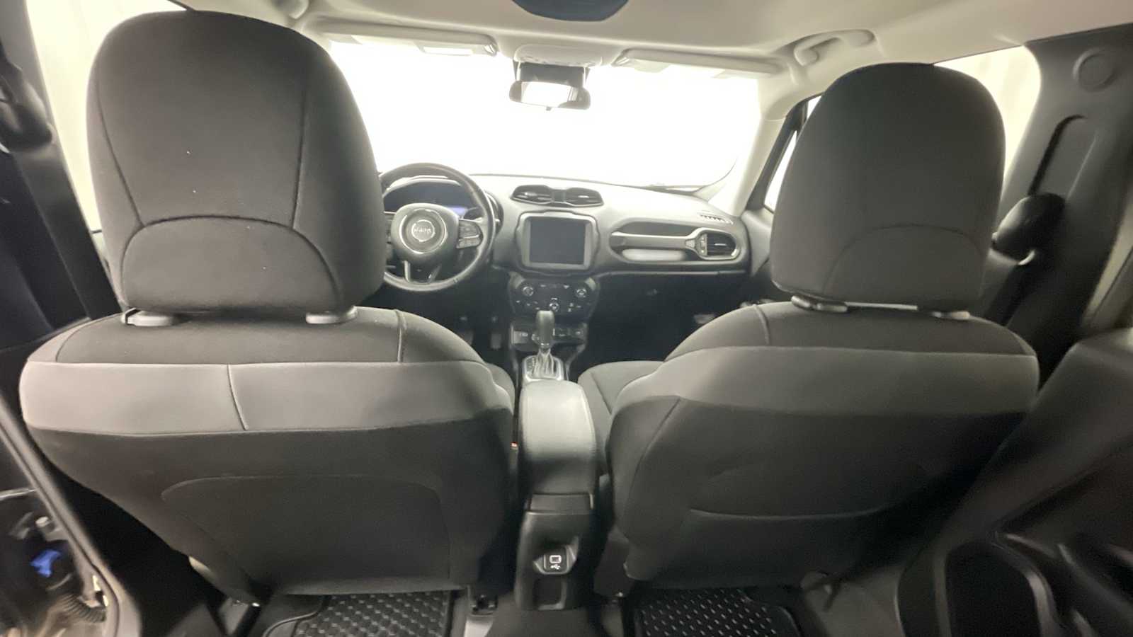 2019 Jeep Renegade Altitude 8