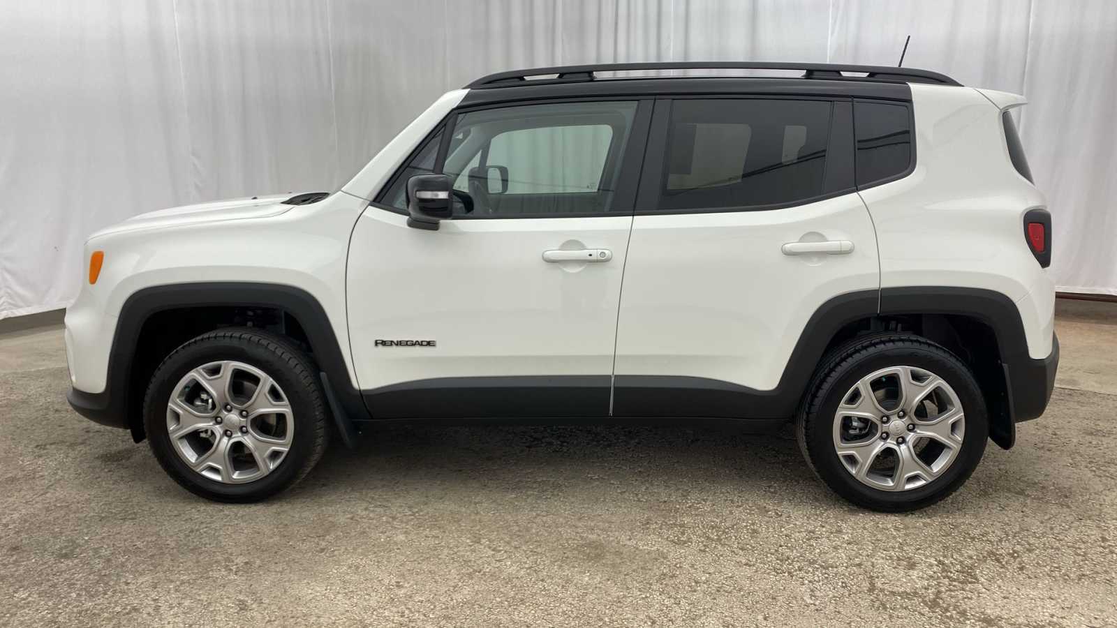 2023 Jeep Renegade Limited 30