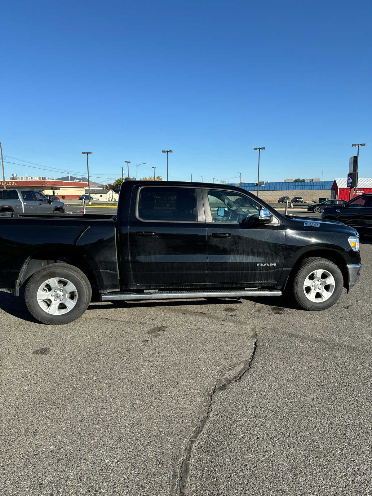 2021 Ram 1500 Big Horn 4x4 Crew Cab 57 Box 7