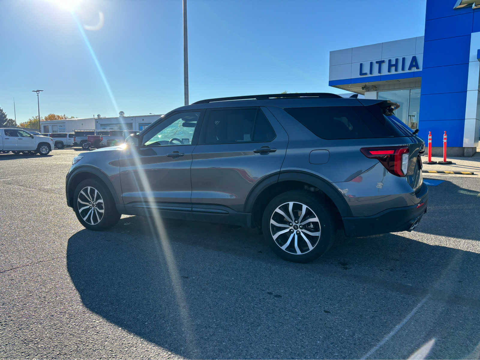 2022 Ford Explorer ST 3