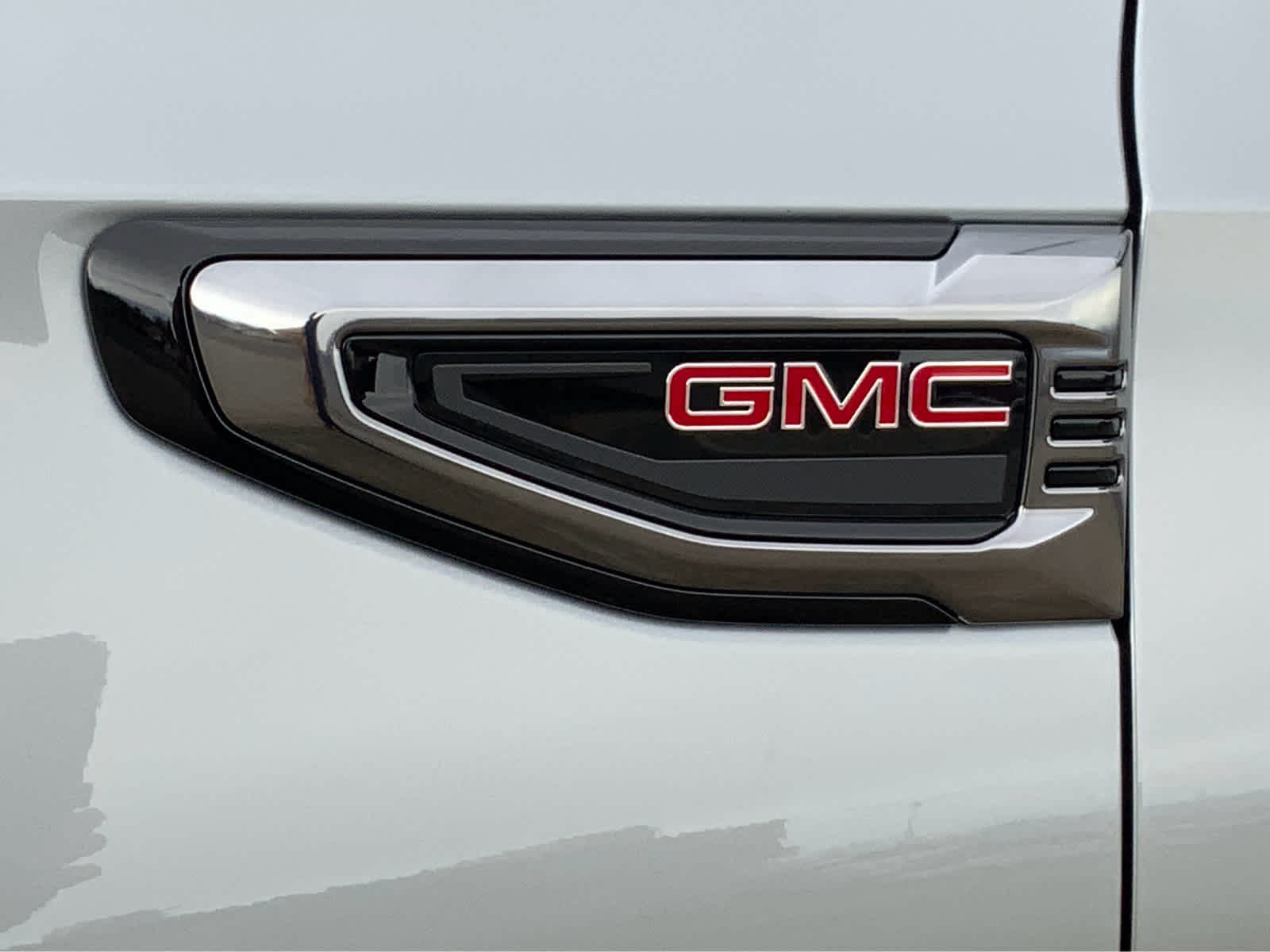 2025 GMC Yukon AT4 2