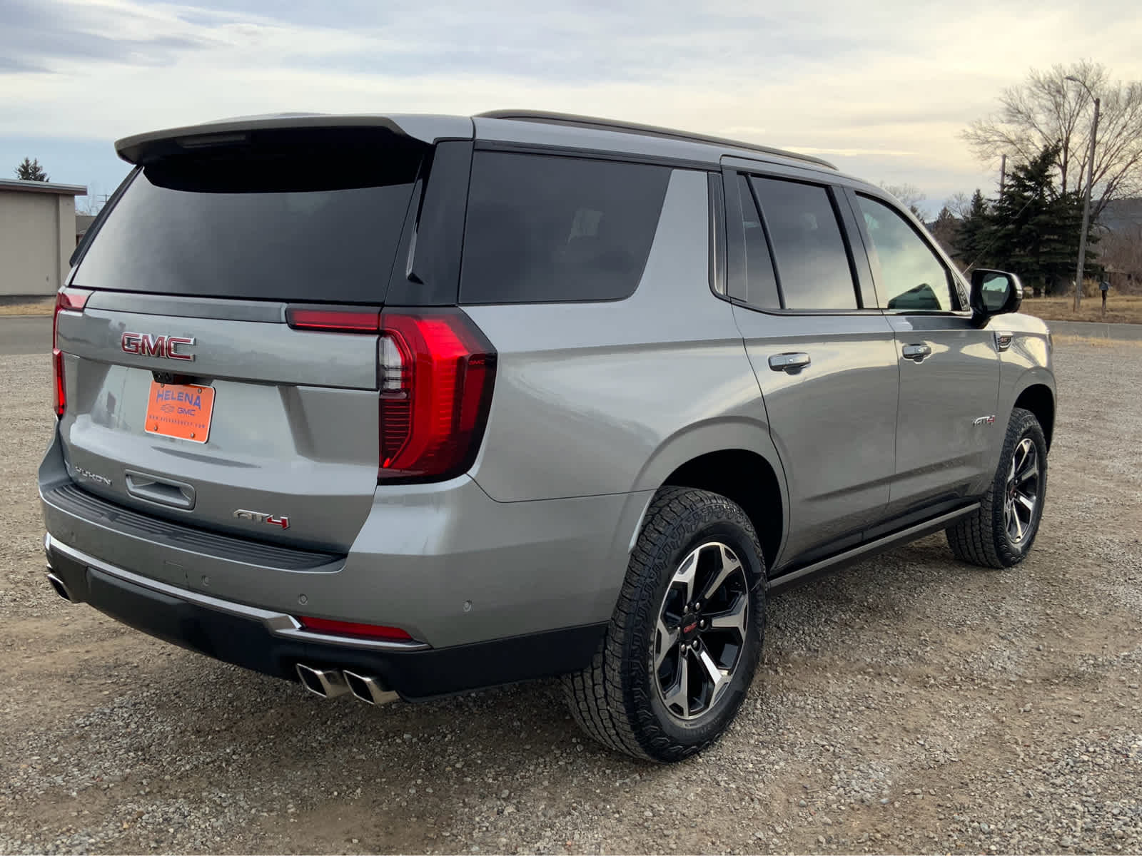 2025 GMC Yukon AT4 8