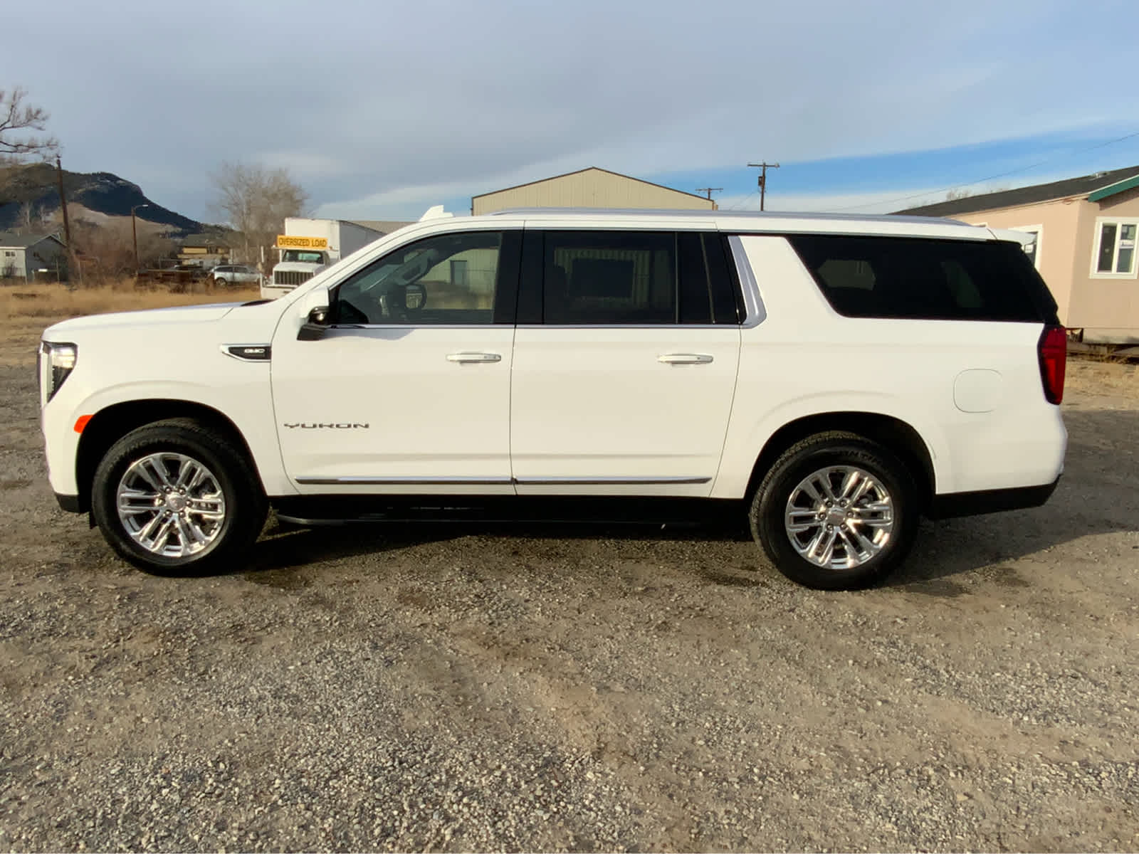 2024 GMC Yukon XL SLT 4