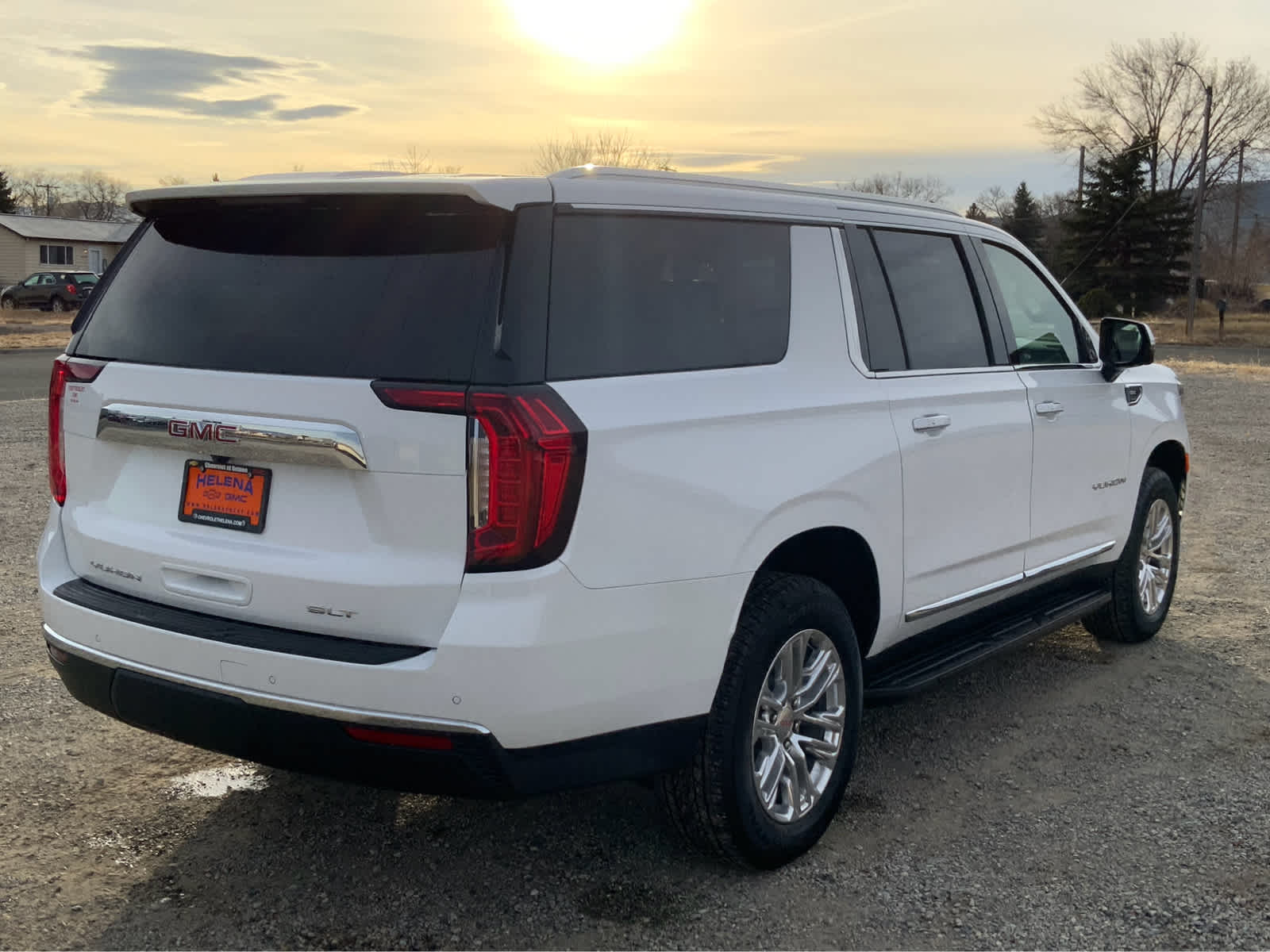 2024 GMC Yukon XL SLT 8