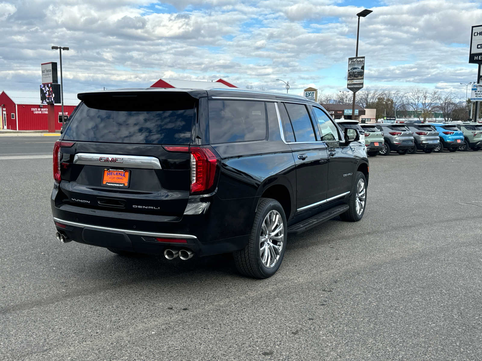 2024 GMC Yukon XL Denali 9