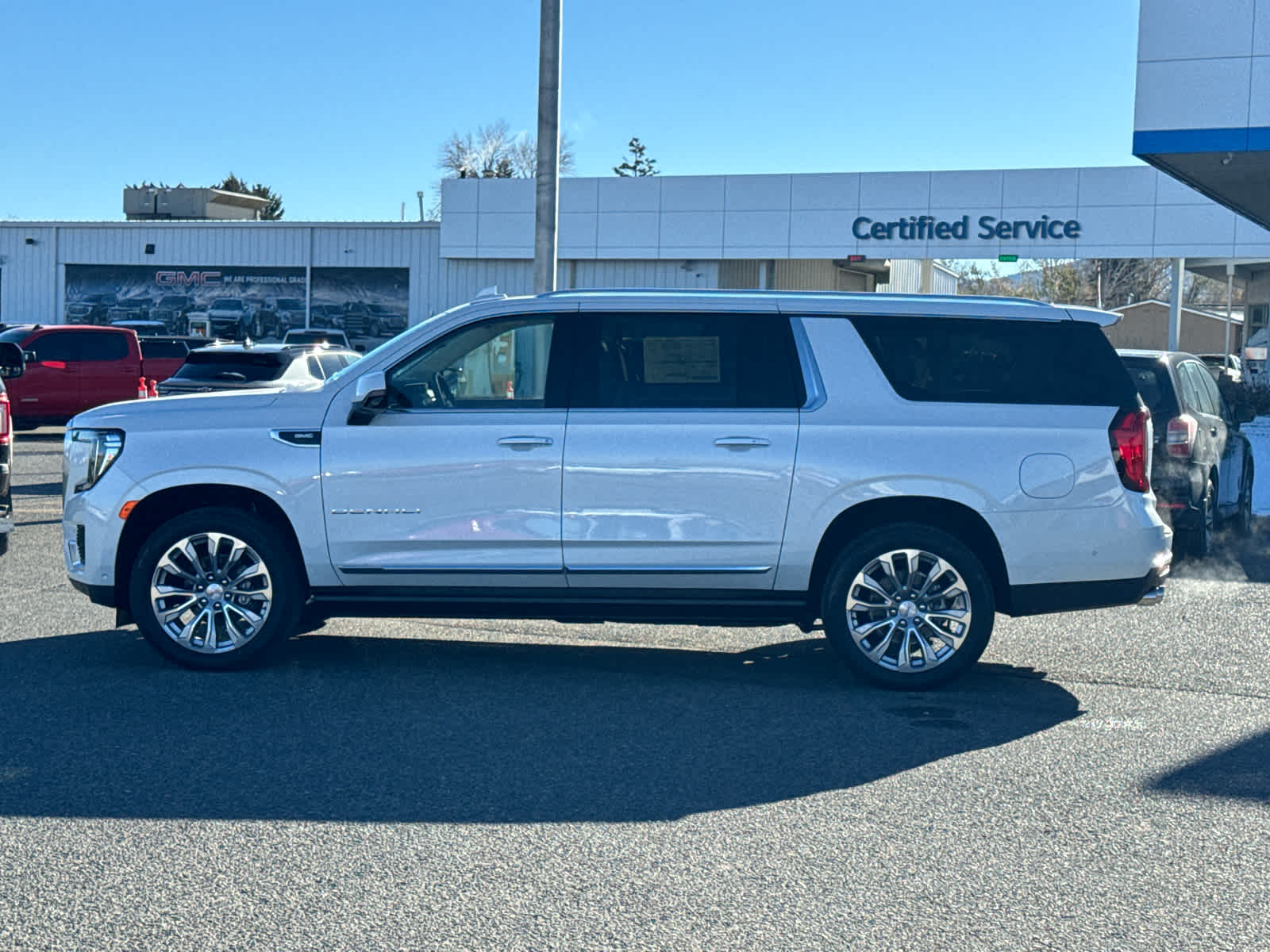 2024 GMC Yukon XL Denali 4