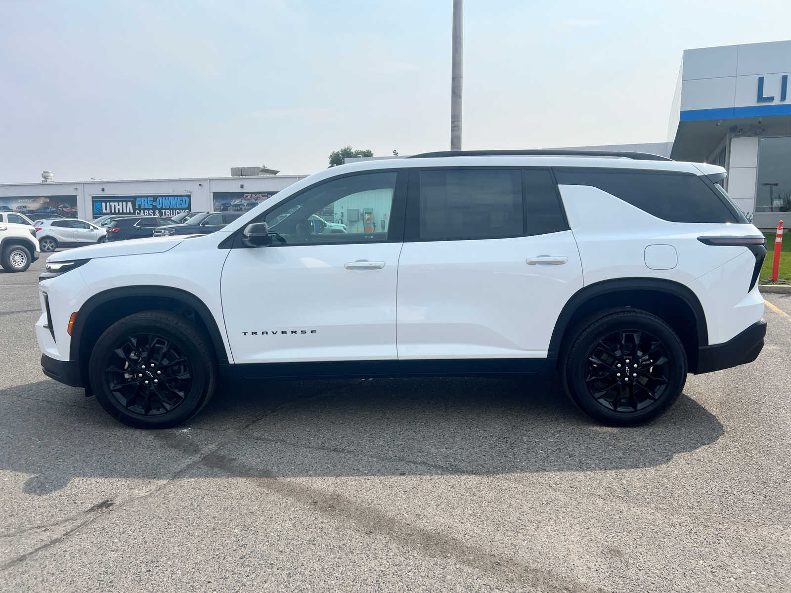 2024 Chevrolet Traverse FWD LT 3