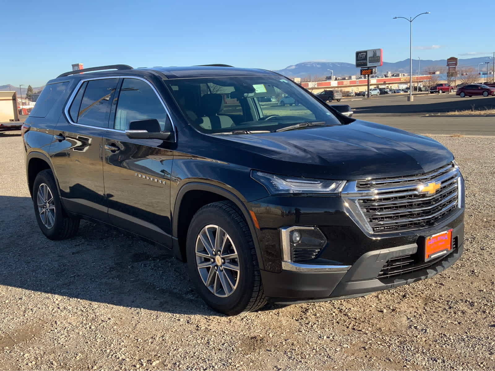 2023 Chevrolet Traverse LT Cloth 9