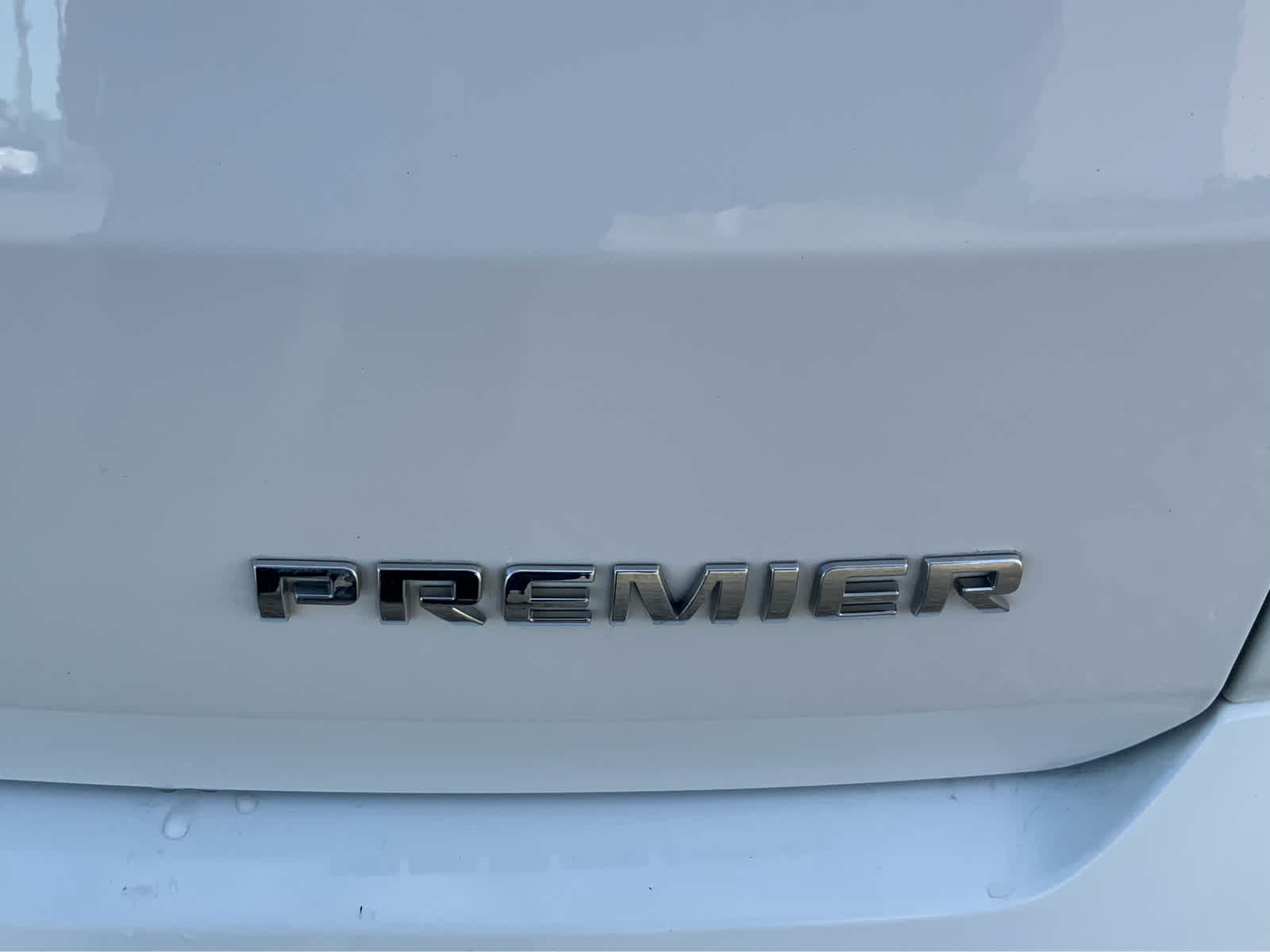 2023 Chevrolet Traverse Premier 6