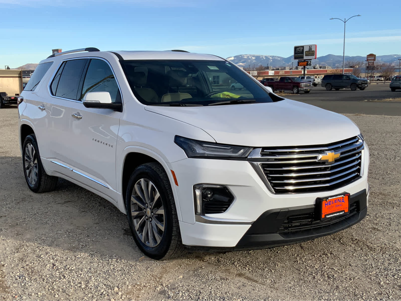 2023 Chevrolet Traverse Premier 10