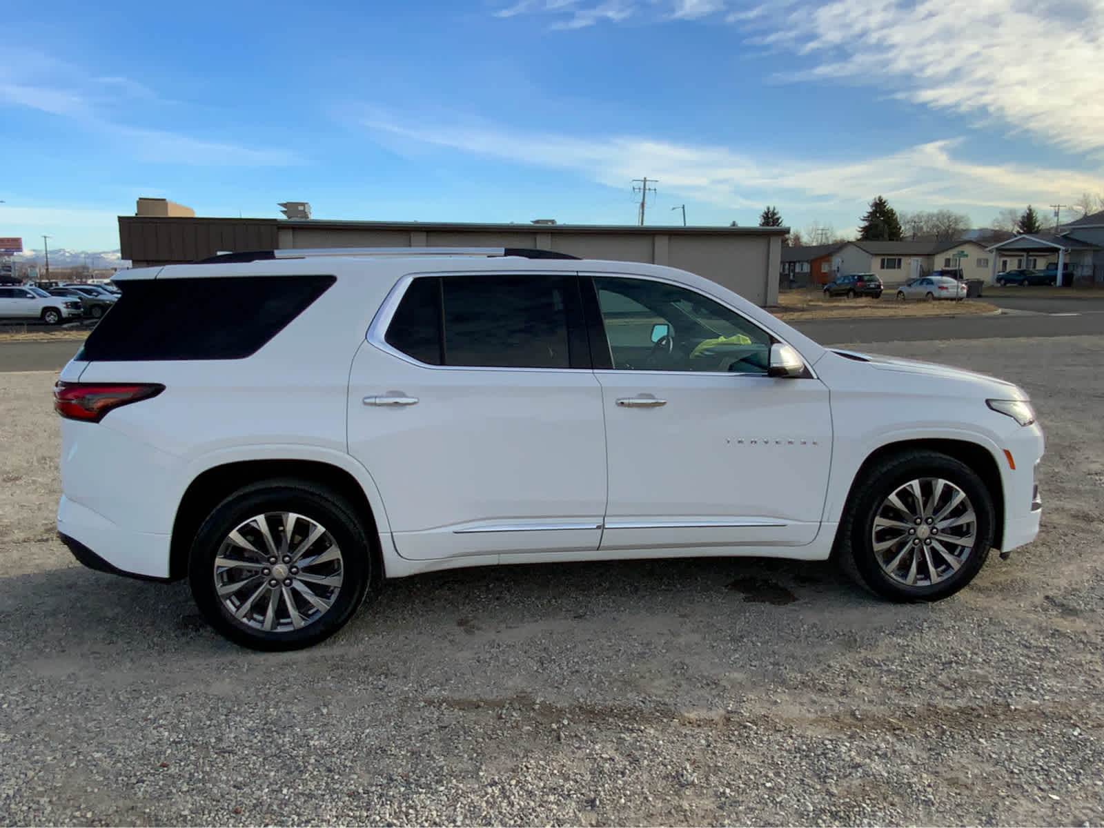 2023 Chevrolet Traverse Premier 9