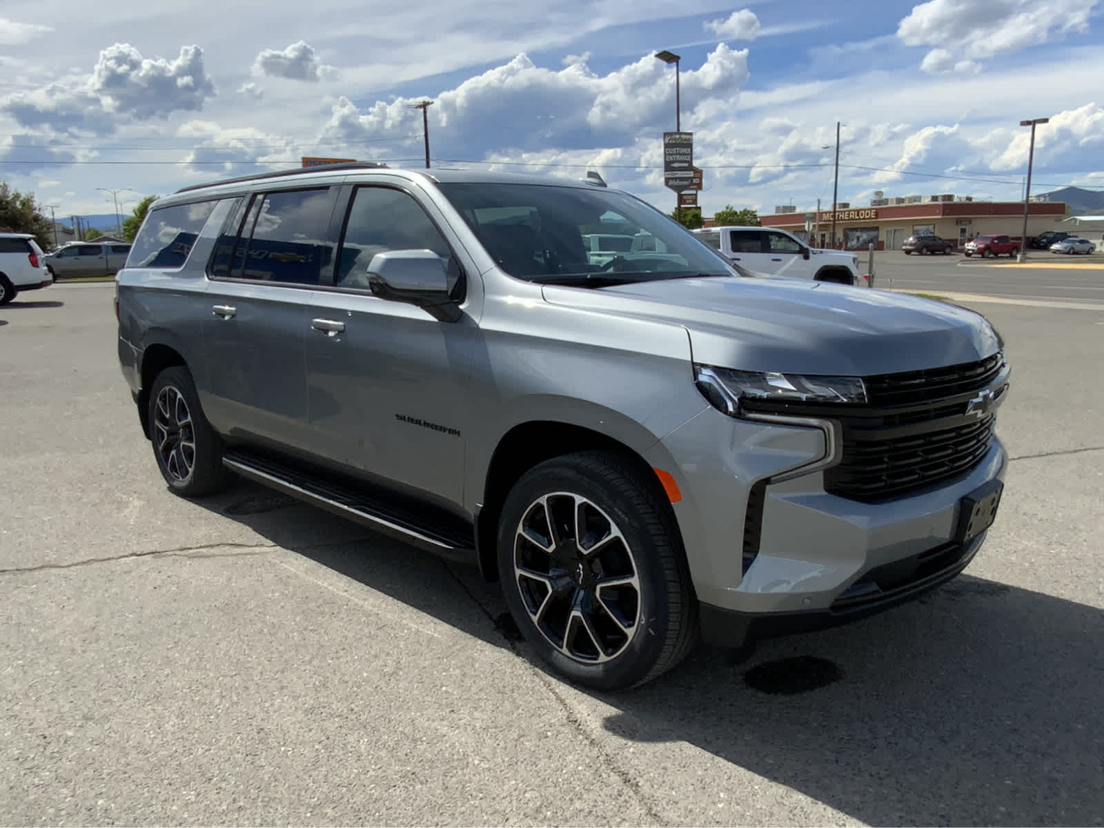 2024 Chevrolet Suburban RST 7