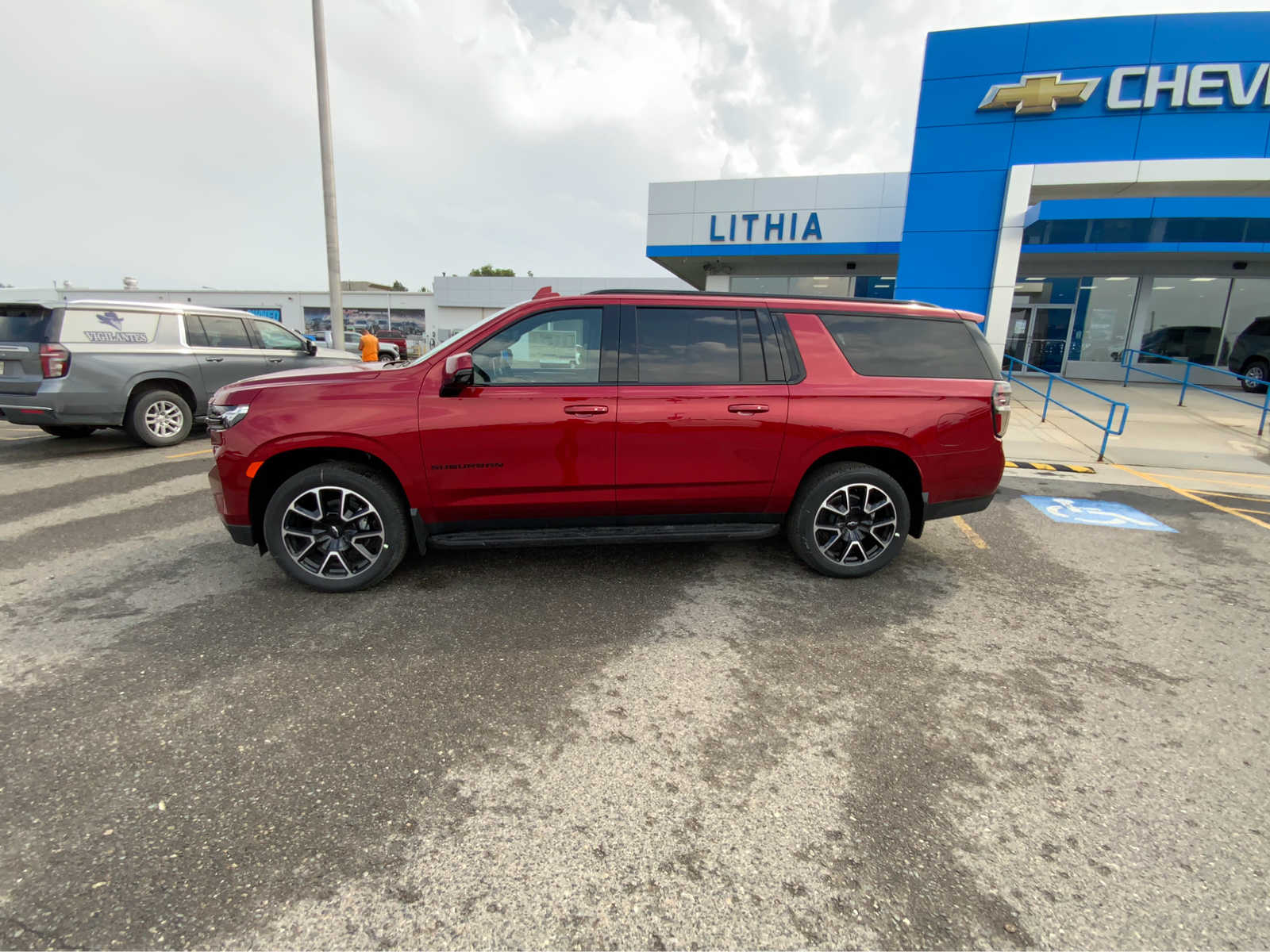 2024 Chevrolet Suburban RST 3