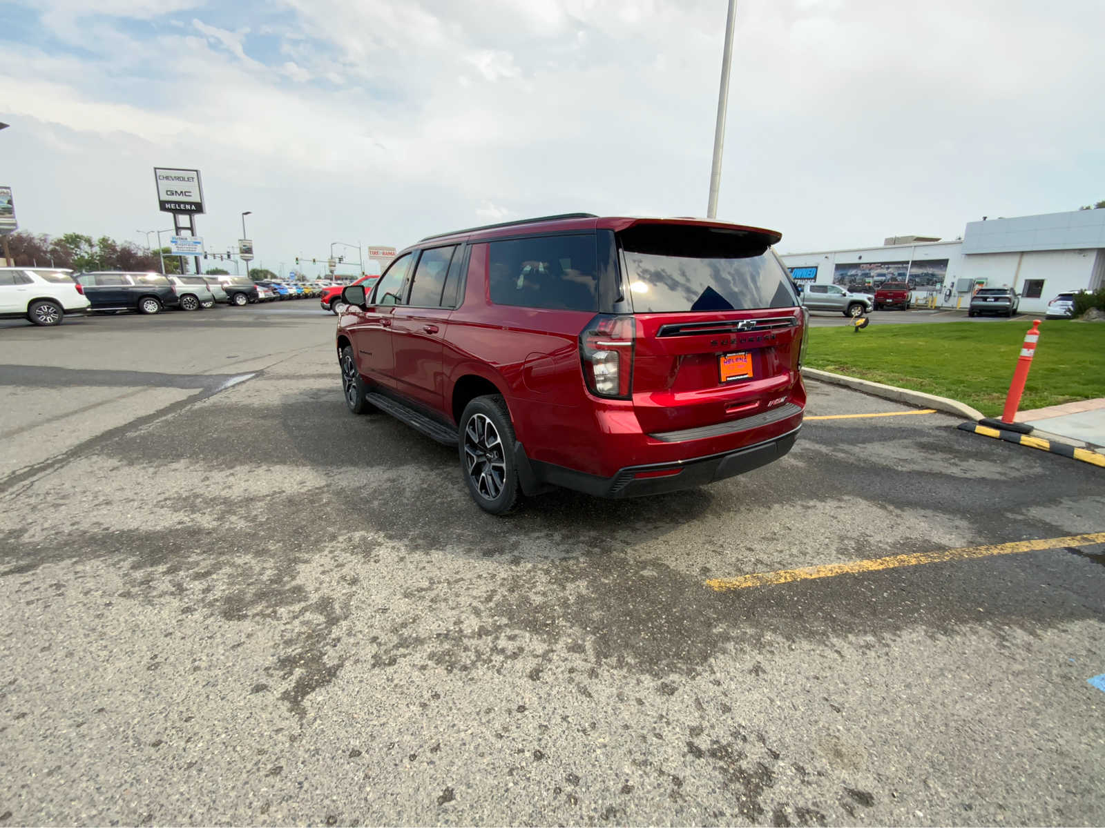 2024 Chevrolet Suburban RST 5