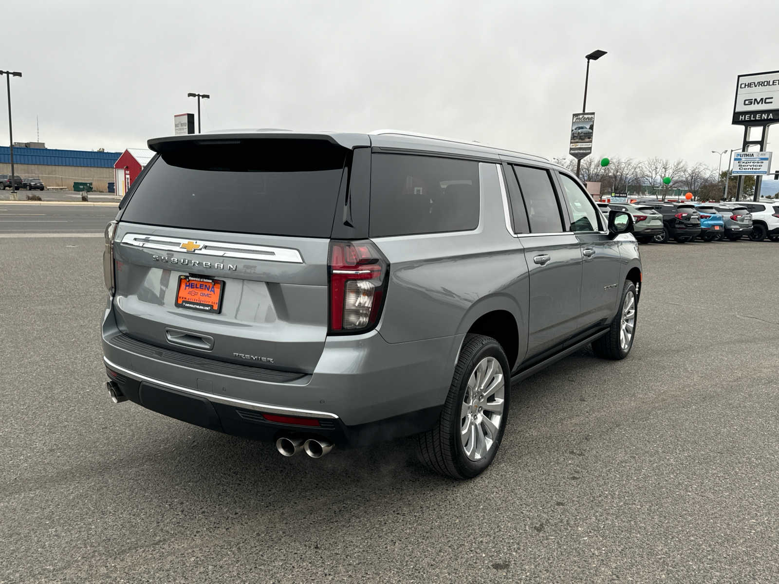 2024 Chevrolet Suburban Premier 9