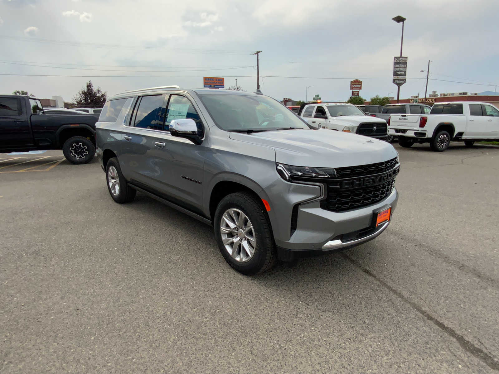 2024 Chevrolet Suburban Premier 15