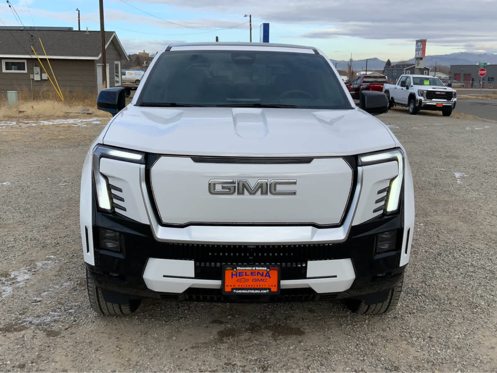 2025 GMC Sierra EV Extended Range Denali e4WD Crew Cab 8