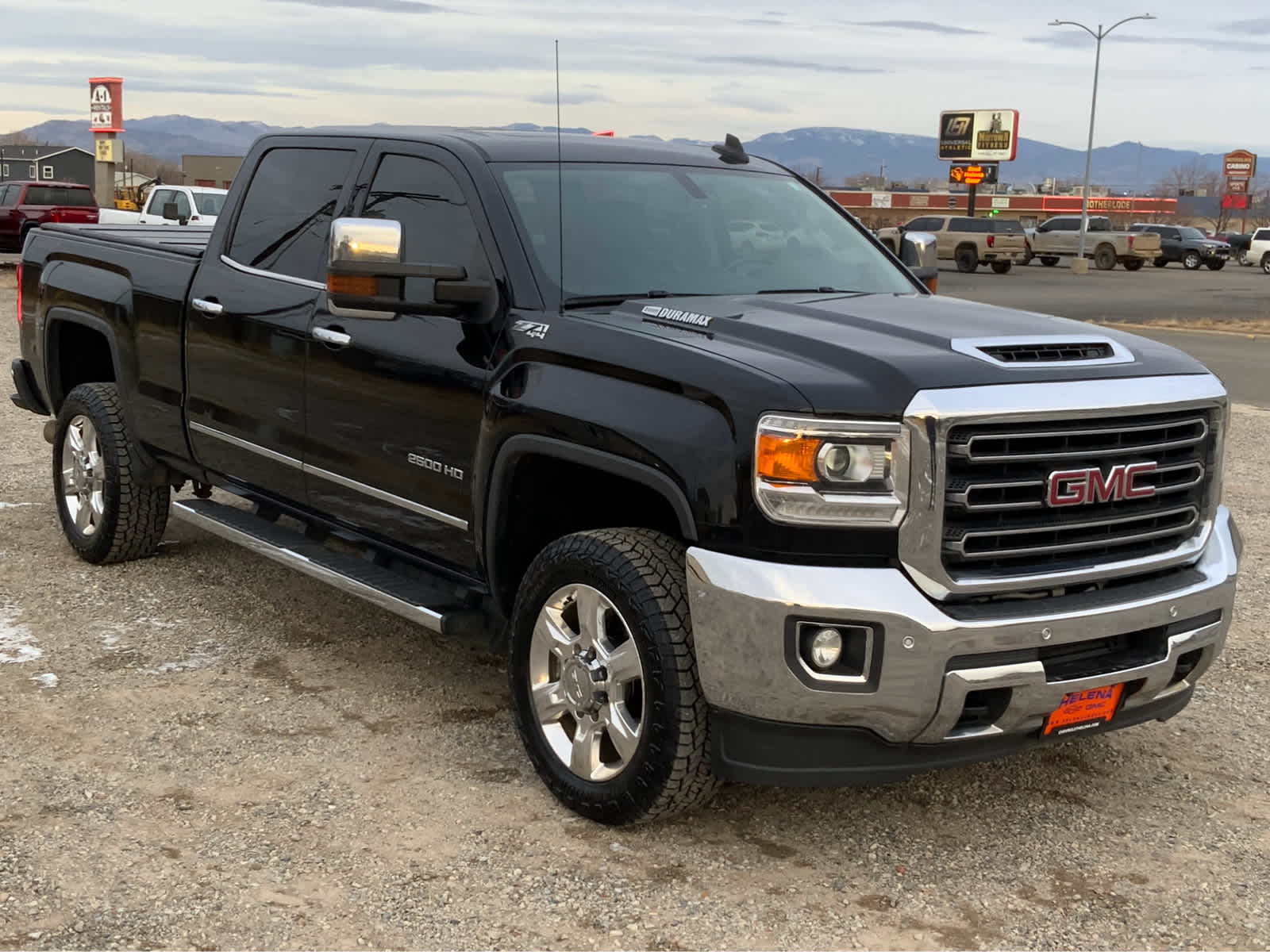 2018 GMC Sierra 2500HD SLT 4WD Crew Cab 153.7 7