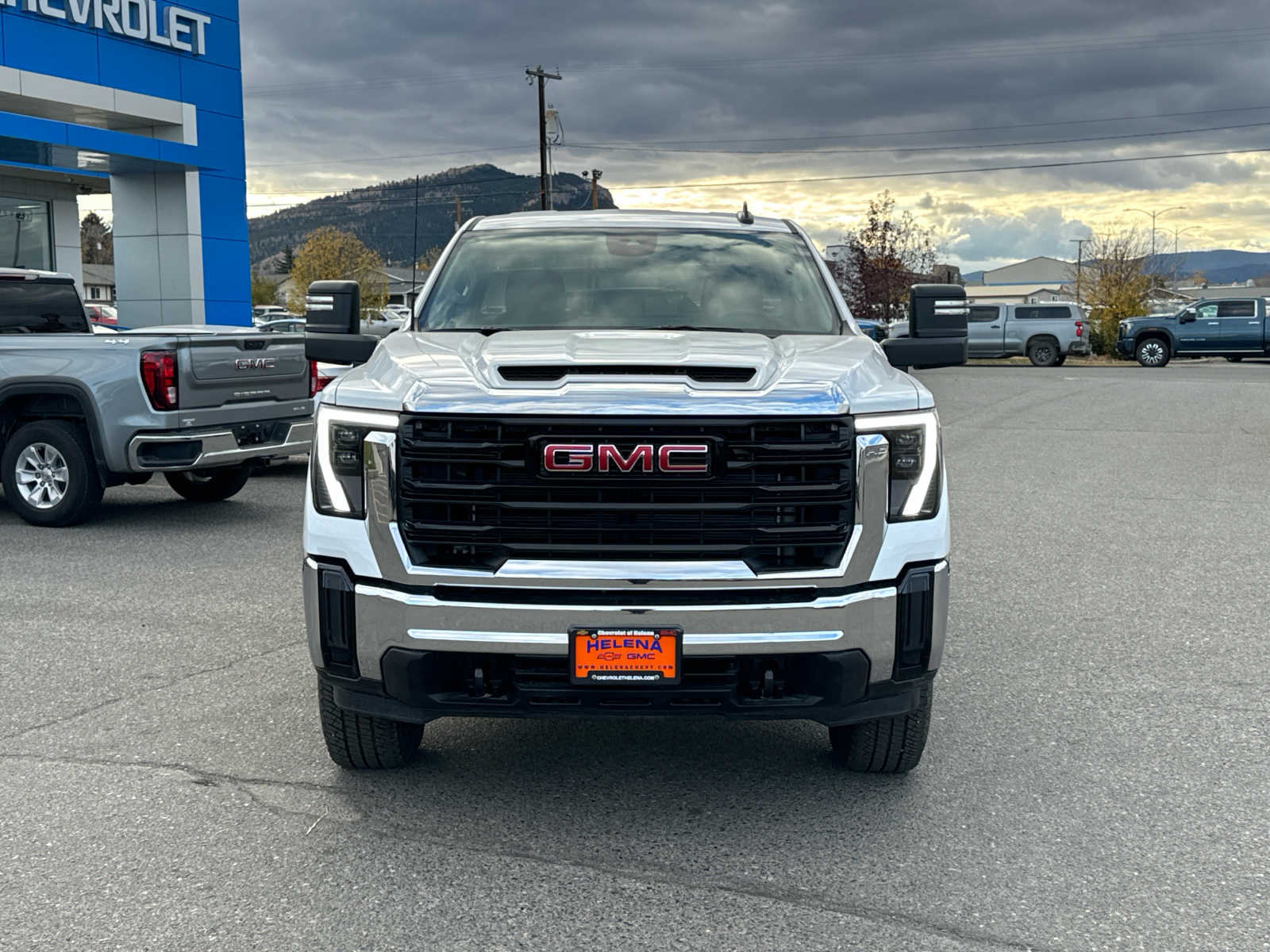 2024 GMC Sierra 3500HD Pro 4WD Reg Cab 142 12