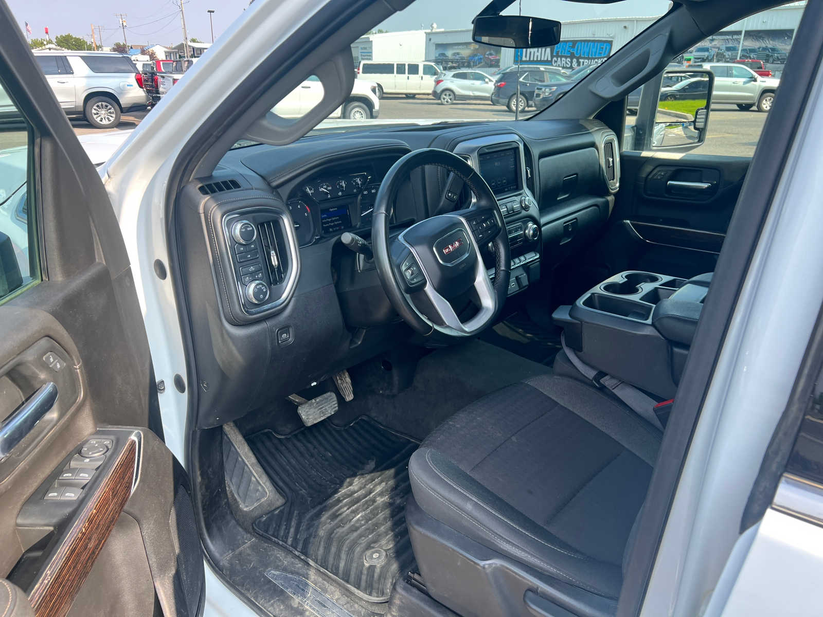 2023 GMC Sierra 2500HD SLE 4WD Crew Cab 172 2