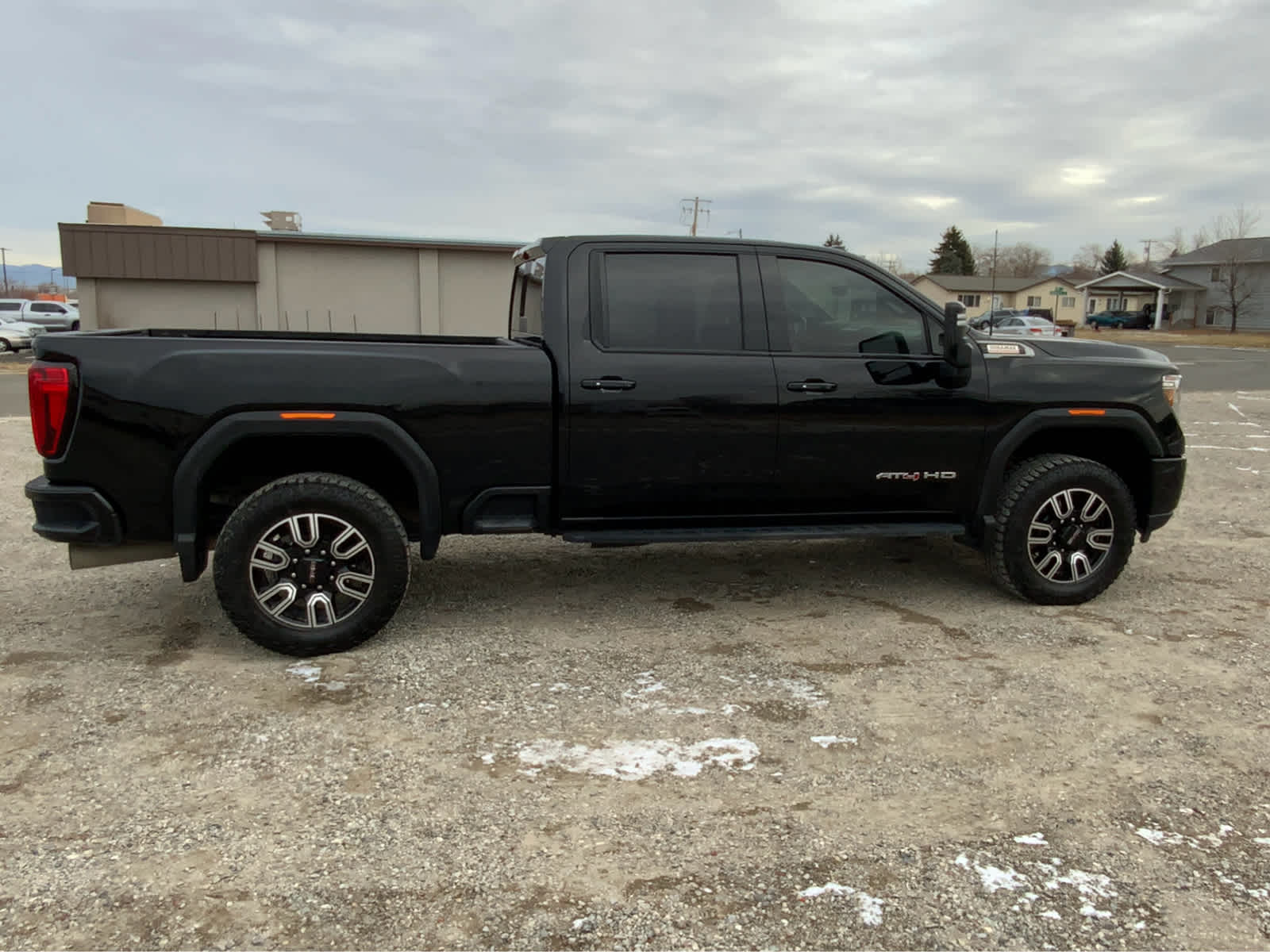 2022 GMC Sierra 2500HD AT4 4WD Crew Cab 159 6