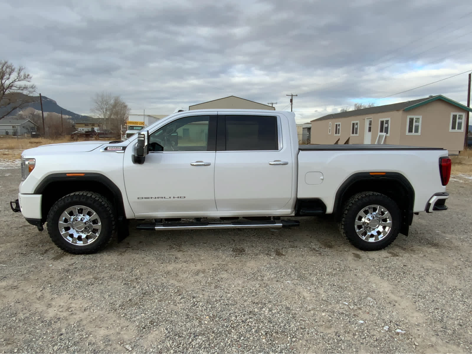 2021 GMC Sierra 2500HD Denali 4WD Crew Cab 159 3