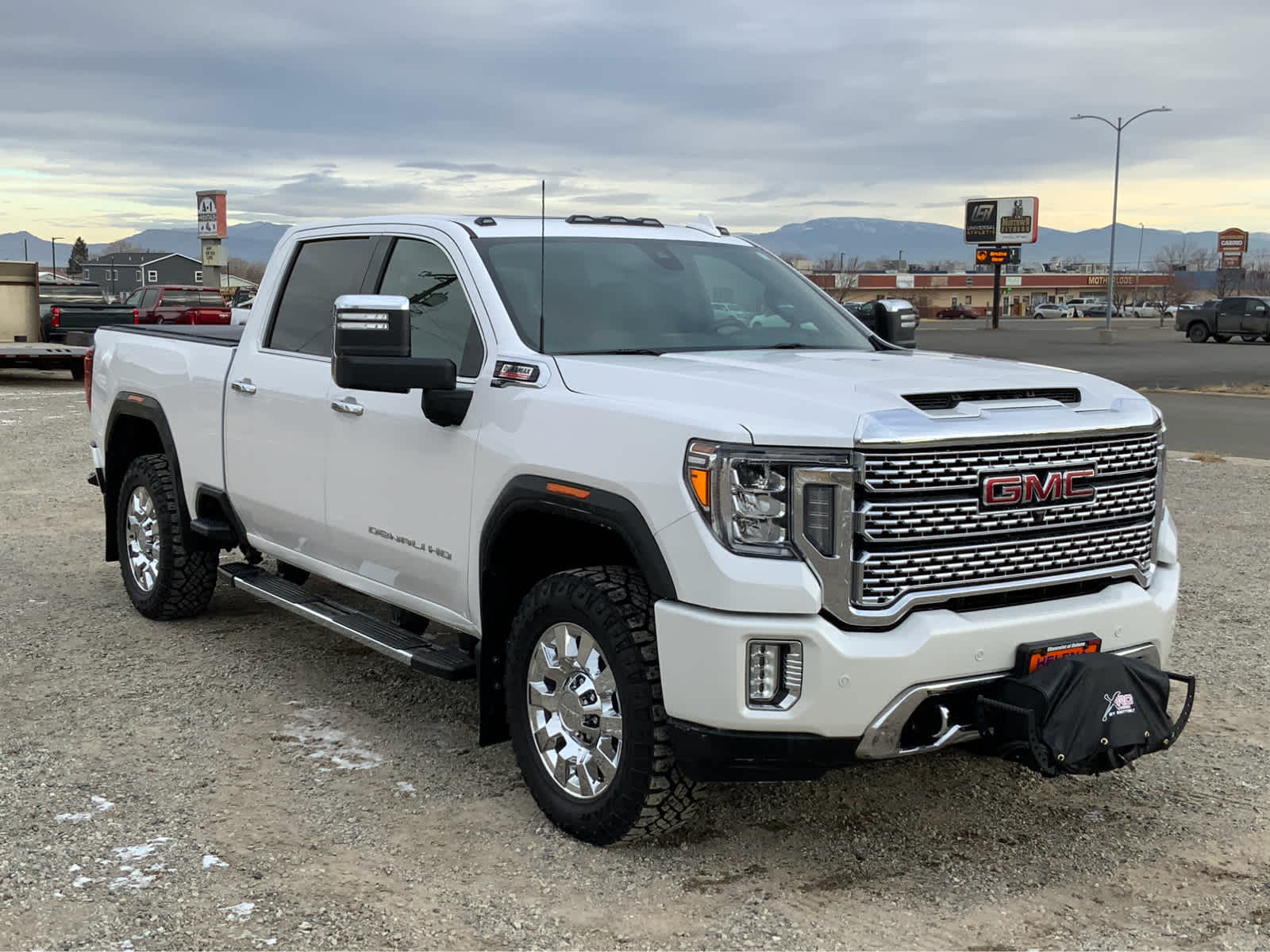 2021 GMC Sierra 2500HD Denali 4WD Crew Cab 159 8