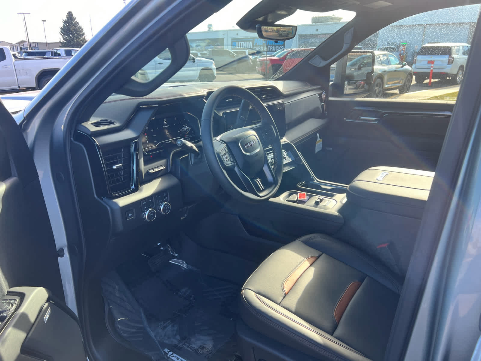 2025 GMC Sierra 2500HD AT4 4WD Crew Cab 159 2