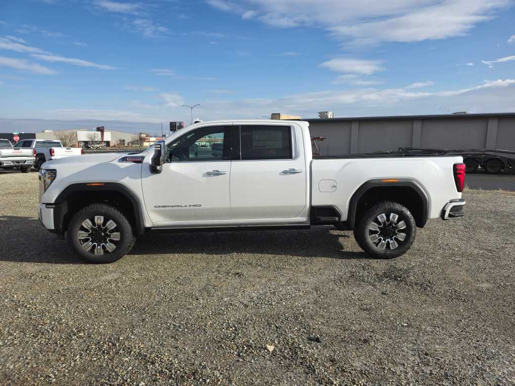 2025 GMC Sierra 2500HD Denali 4WD Crew Cab 159 2