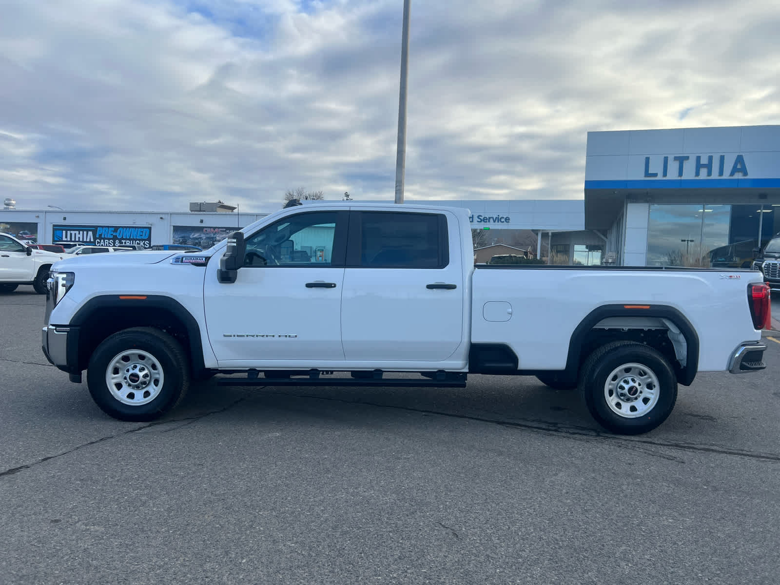 2025 GMC Sierra 3500HD Pro 4WD Crew Cab 172 3