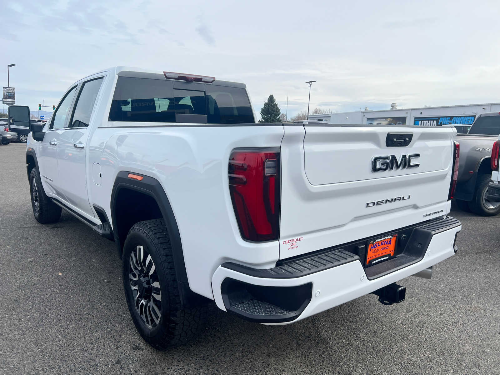 2025 GMC Sierra 3500HD Denali Ultimate 4WD Crew Cab 159 4