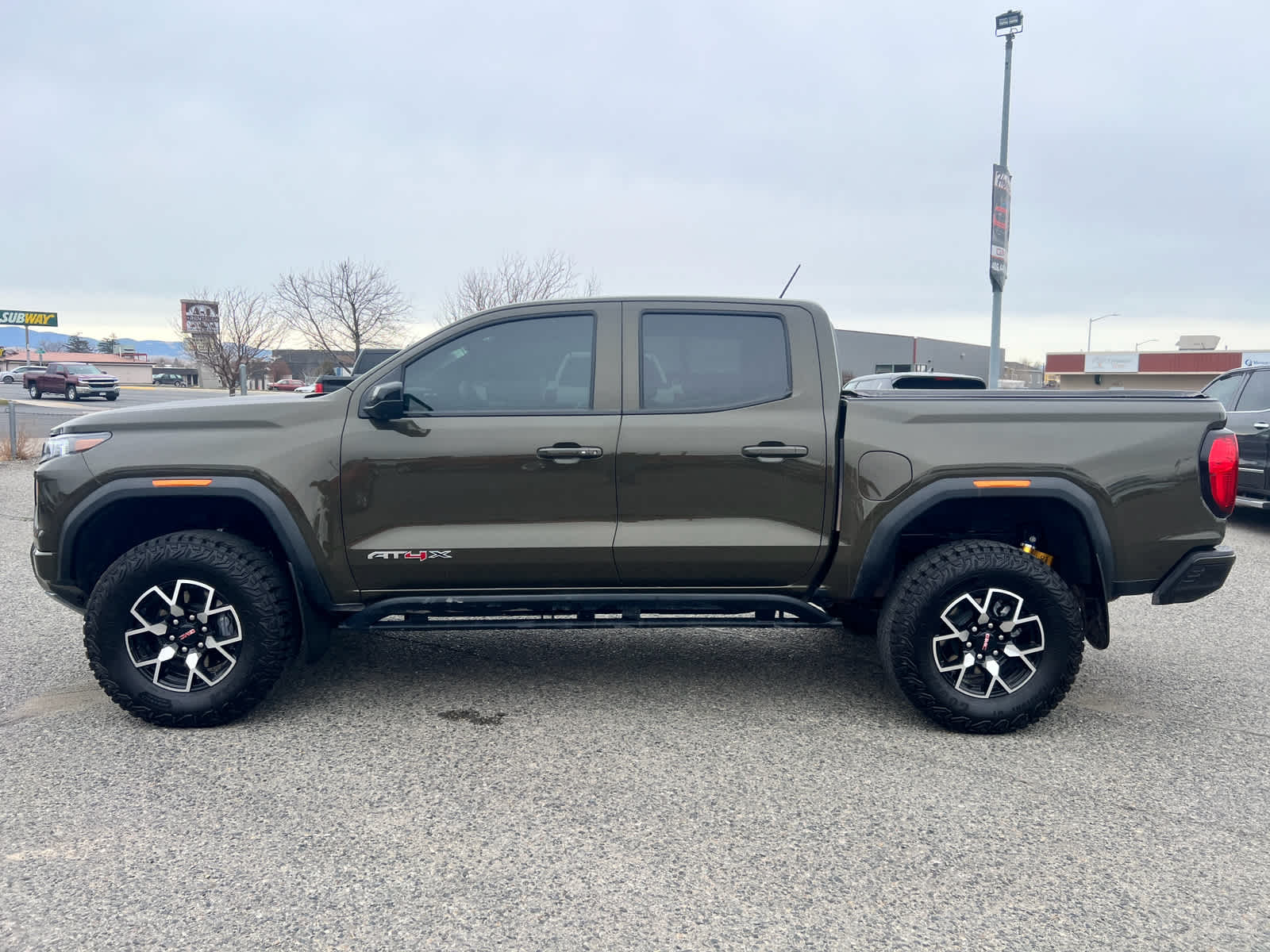 2024 GMC Canyon 4WD AT4X Crew Cab 3