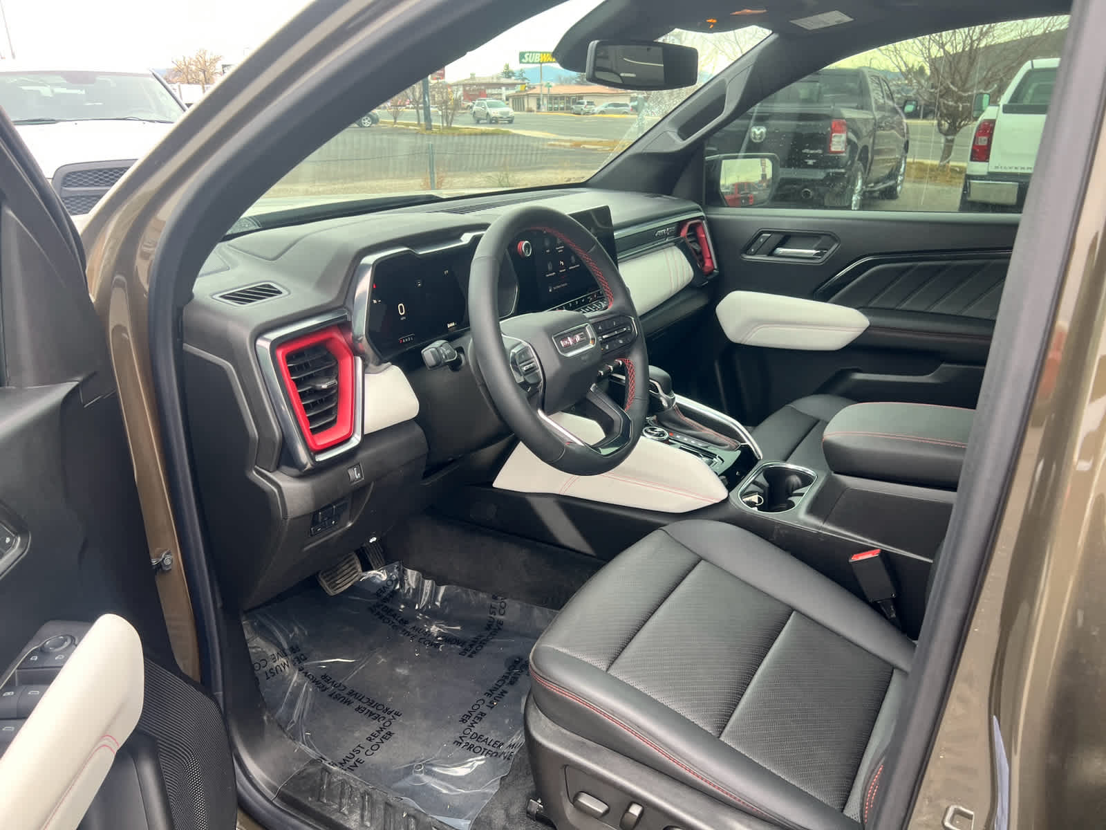 2024 GMC Canyon 4WD AT4X Crew Cab 2