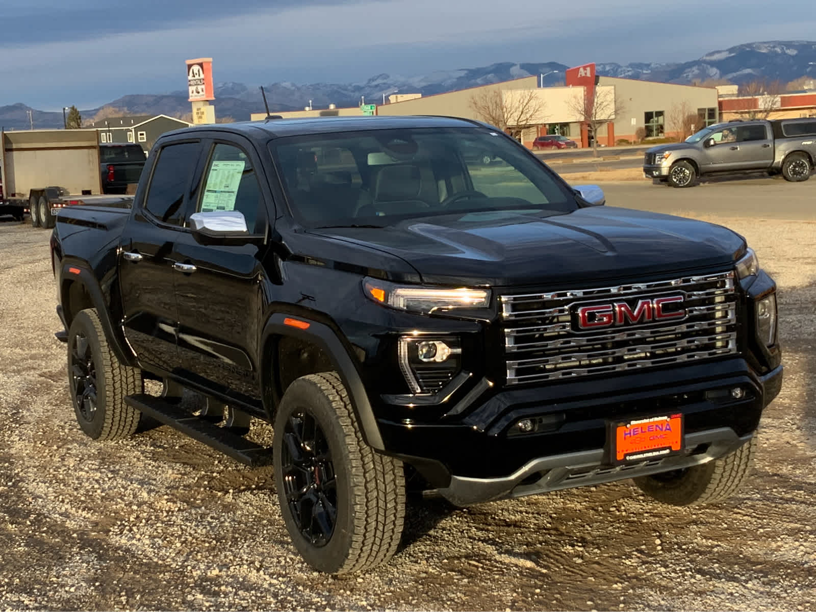 2024 GMC Canyon 4WD Denali Crew Cab 9