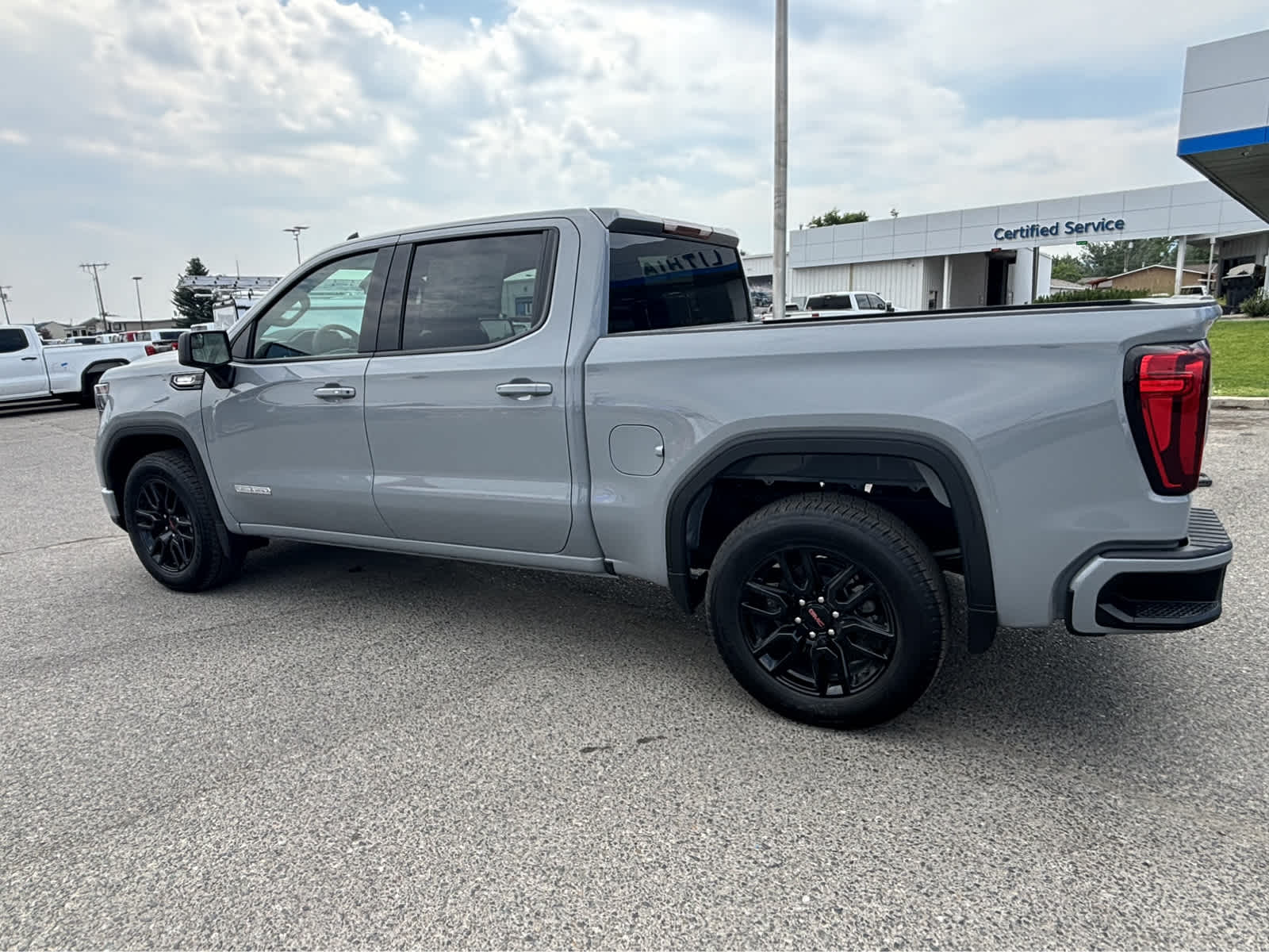 2024 GMC Sierra 1500 Elevation 2WD Crew Cab 147 4