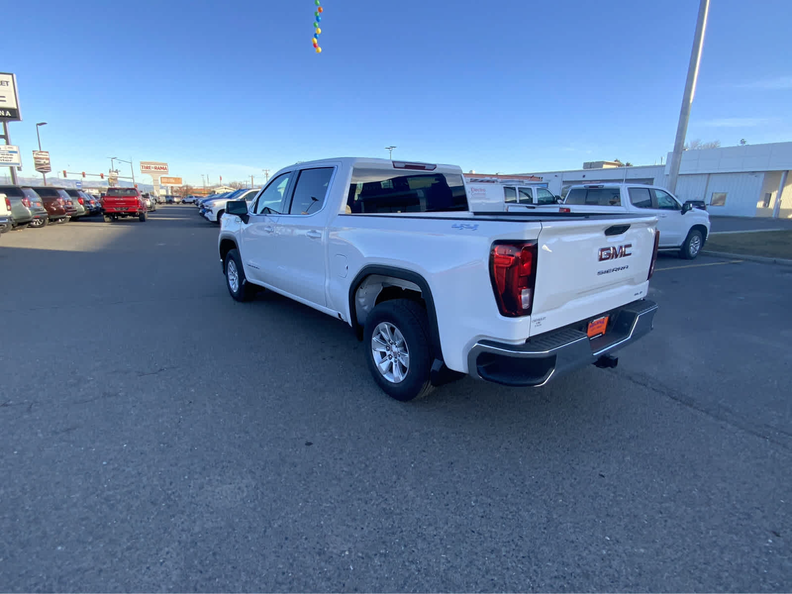 2024 GMC Sierra 1500 SLE 4WD Crew Cab 147 3