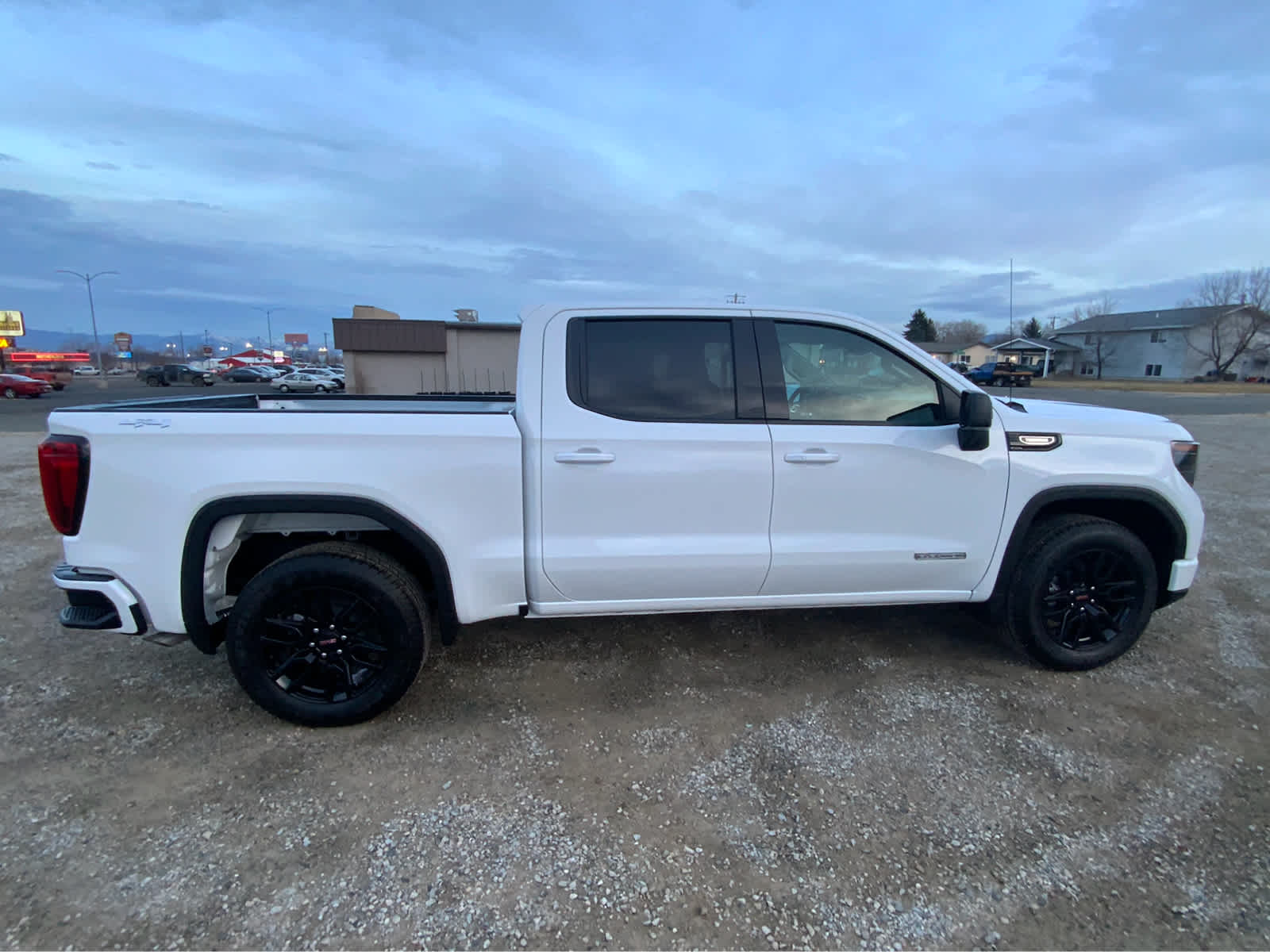 2025 GMC Sierra 1500 Elevation 4WD Crew Cab 147 9